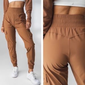 Balance Athletica/Vitality Swift Cargo Joggers NWOT